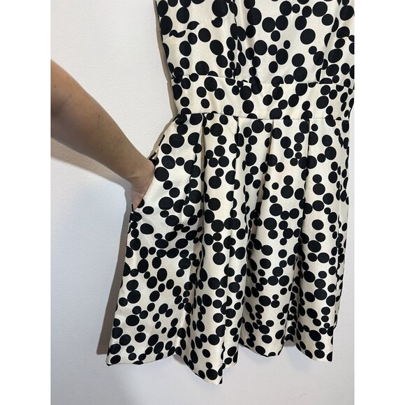 Taylor Women’s Dress Polka Dots size 6 Black/ White V Neck Pockets Sleeveless - Picture 6 of 12
